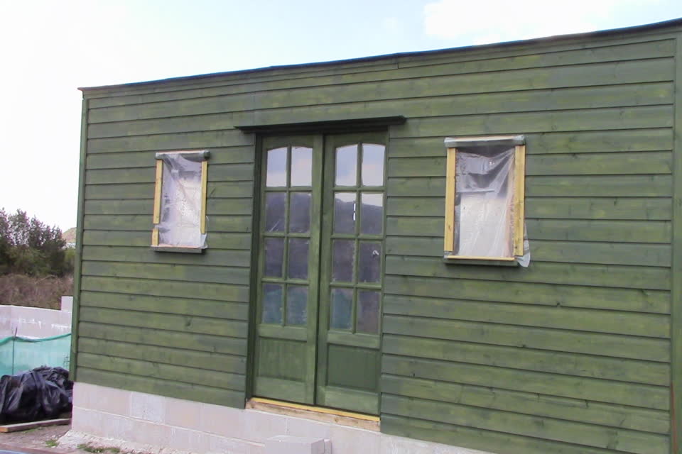 hut doors